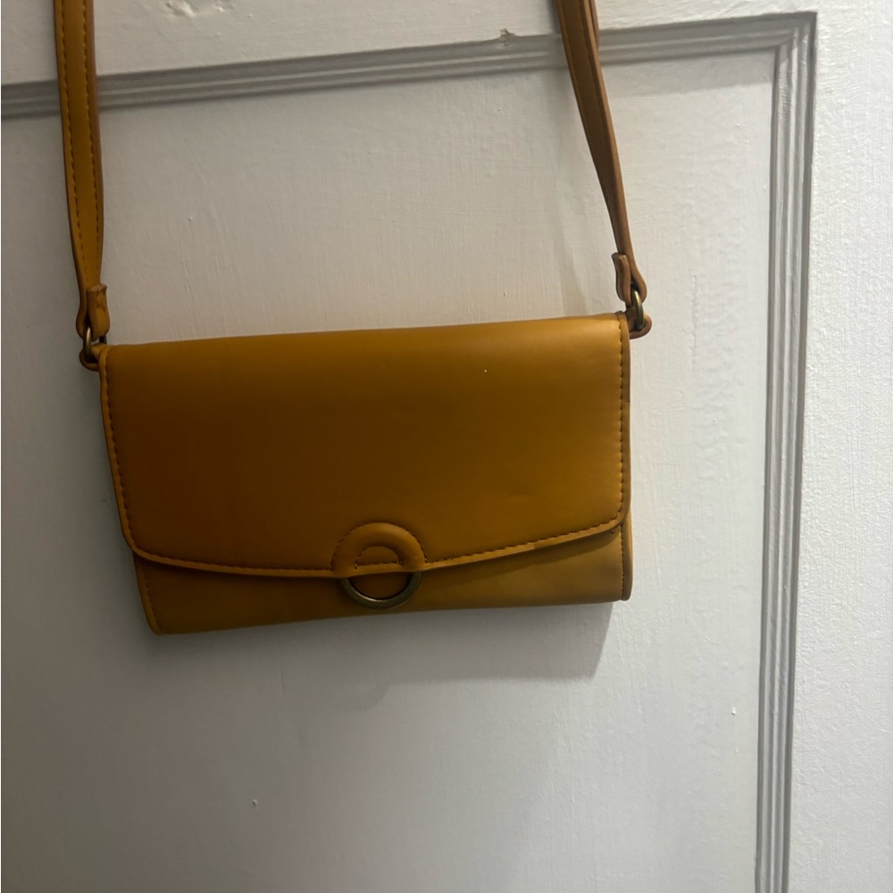 Perfect condition yellow purse